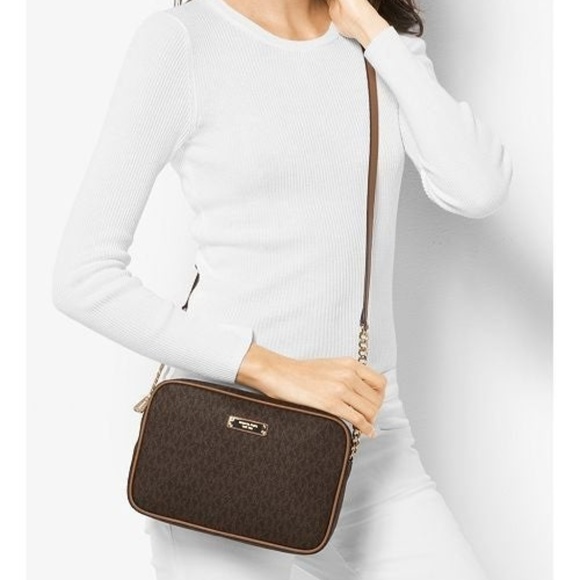 NWT Michael Kors Signature Crossbody Bag - Picture 2 of 5